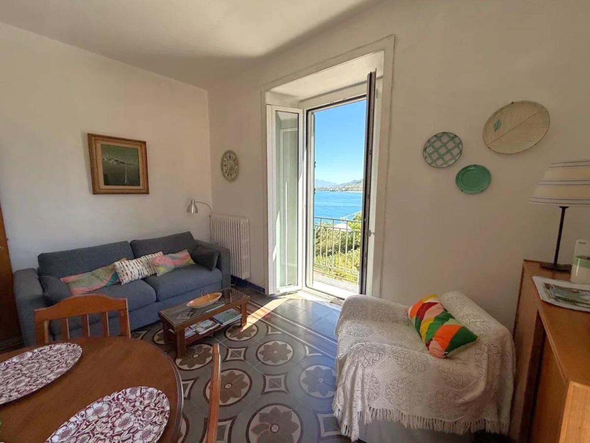 Panoramic Apartments In Villa In Center "The Beach And The Cliff" 1 Agropoli Bagian luar foto
